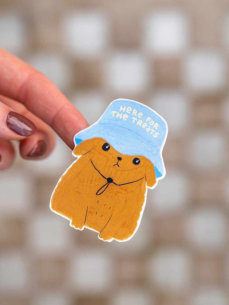 samolepka / here for the treats